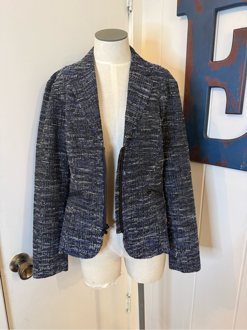 CAbi Navy & White Tweed Open-Front Blazer Sz 8